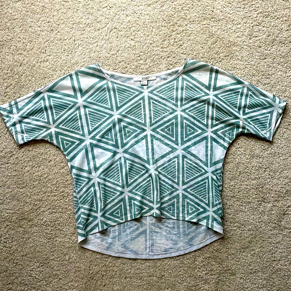 Patterned High-Low Shirt